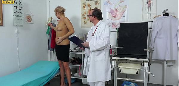  Hot blonde Nicole Star fisted till she cums by her gynecologist